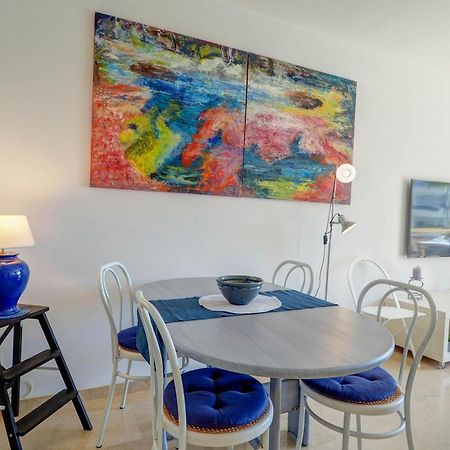 Mediterraneo Seaview Apartment By Hello Homes סיטגס מראה חיצוני תמונה
