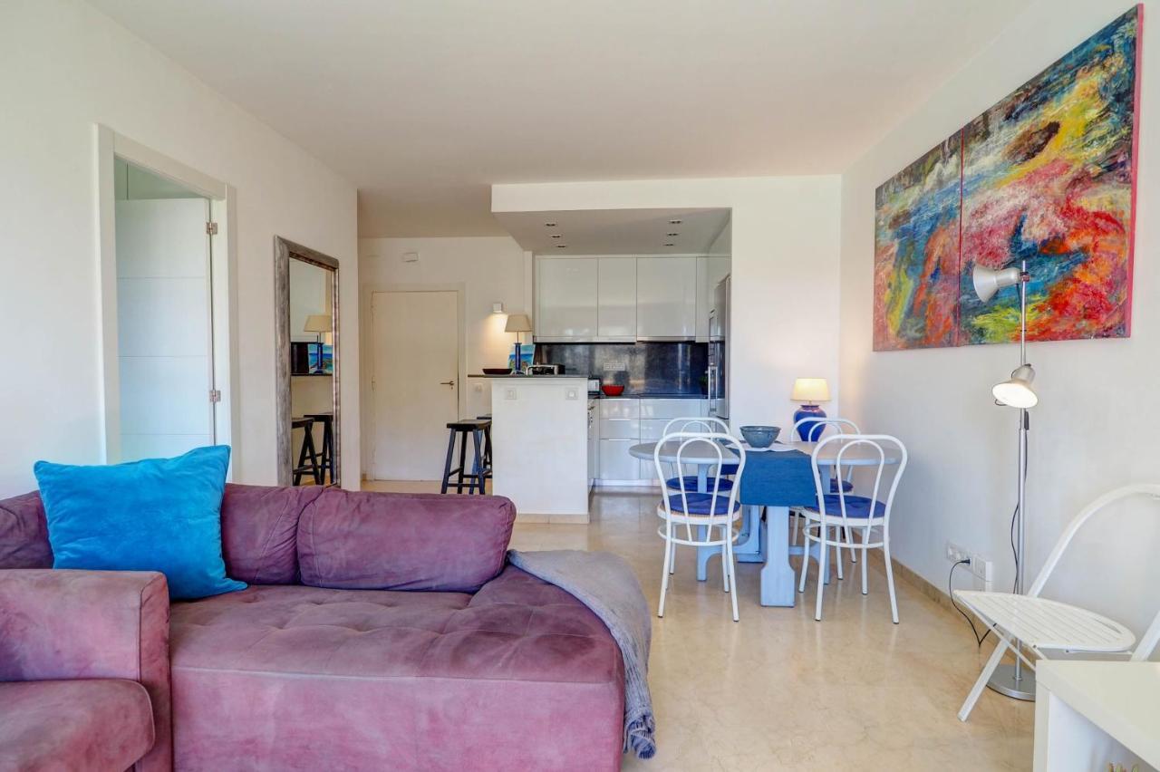Mediterraneo Seaview Apartment By Hello Homes סיטגס מראה חיצוני תמונה
