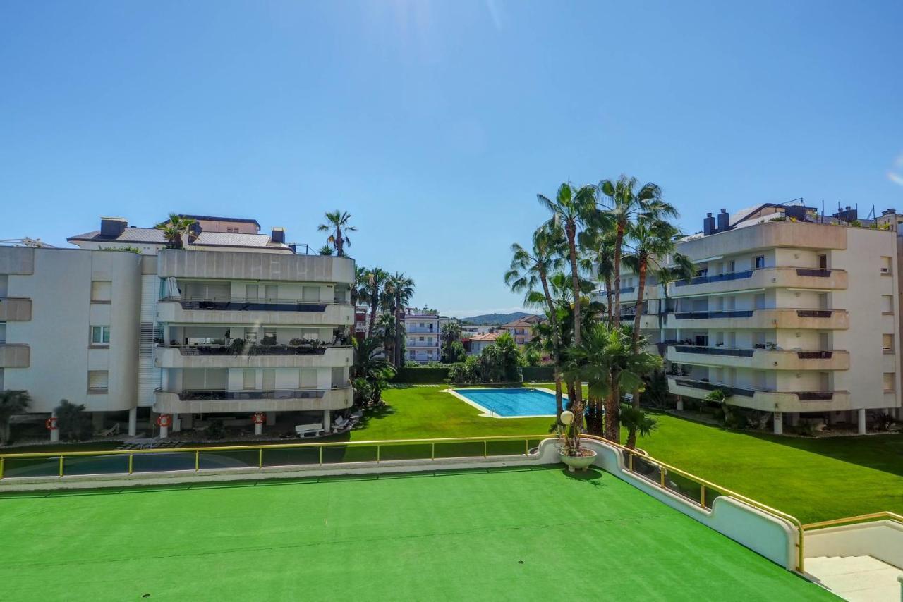 Mediterraneo Seaview Apartment By Hello Homes סיטגס מראה חיצוני תמונה